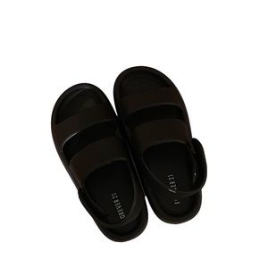 Forever 21 black sandals